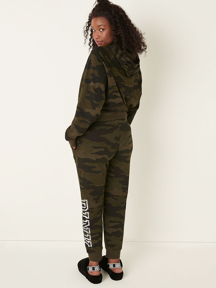 Everyday Lounge Lightweight Pullover & Lightweight Skinny Jogger